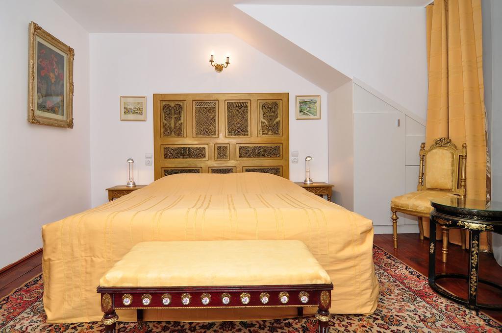 Bed & Breakfast Popamuseum Tarpesti Strada Muzeului Nr 28 Tirpesti Экстерьер фото