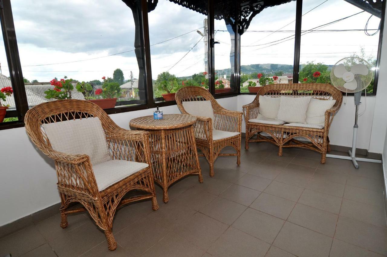 Bed & Breakfast Popamuseum Tarpesti Strada Muzeului Nr 28 Tirpesti Экстерьер фото
